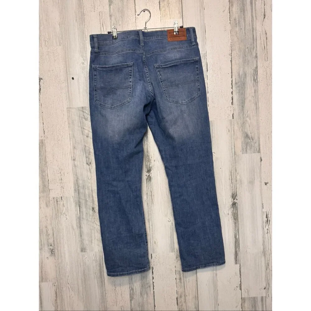 Lucky Brand Men’s 32x30 Straight Fit Medium Wash Stretch Denim Jeans